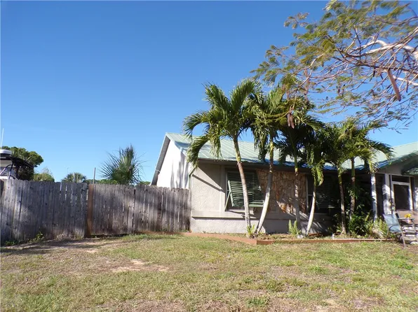 521 Biscayne Ln, Sebastian, FL 32958