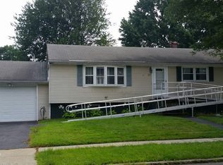 37 Williamson Rd, Hamden, CT 06517