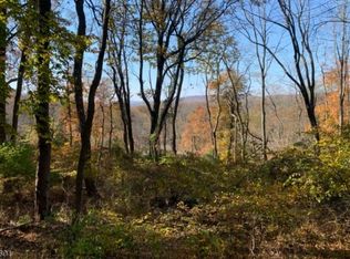 601 Hermits Ln, Port Murray, NJ 07865