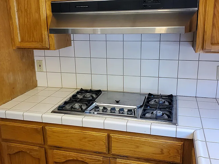 Gas range 4-burner stove-top