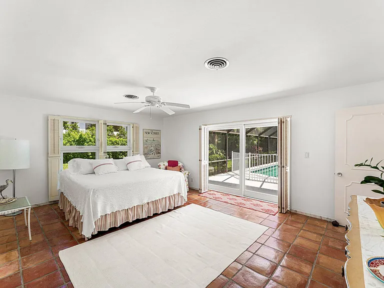 1350 Spanish River Rd — Photo 34
