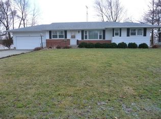 311 E Franklin St, Fisher, IL