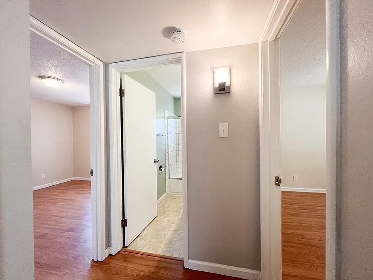 6456 18th Ave — Photo 12