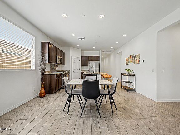 5th image of 5735 W JONES Avenue