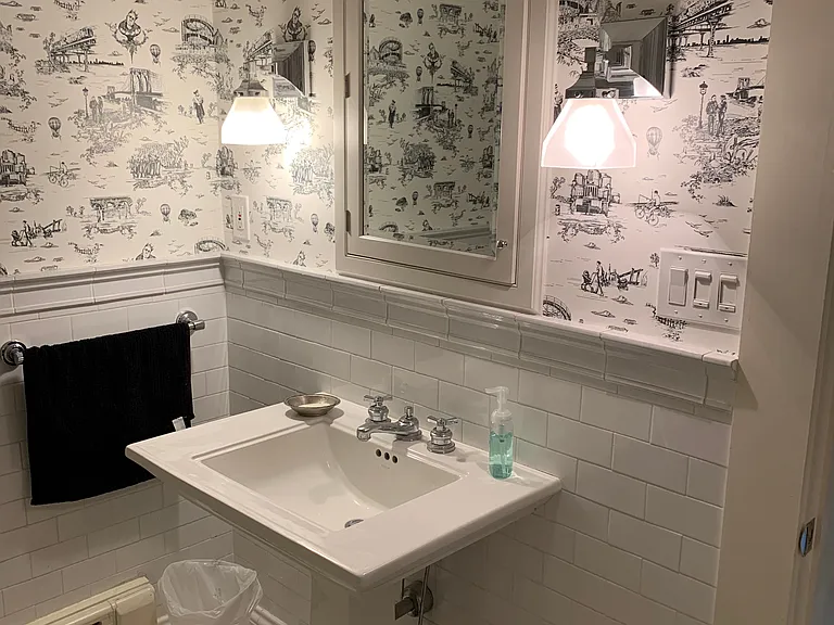 1724 Corcoran St NW #B — Photo 10