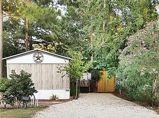 255 Morocco Dr, Pointblank, TX 77364