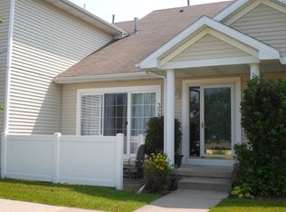 327 SE Woodbine Dr, Grimes, IA 50111