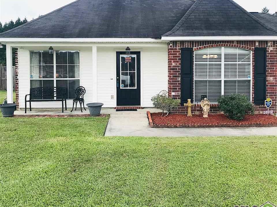 1st image of 26512 Greenwood Dr