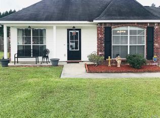 26512 Greenwood Dr, Denham Springs, LA 70726