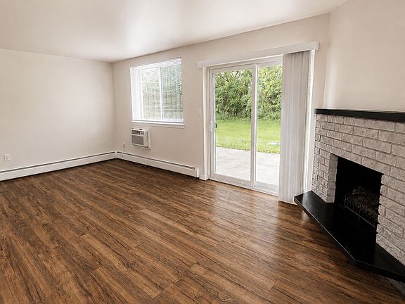 5th image of 150 Huronview Ct