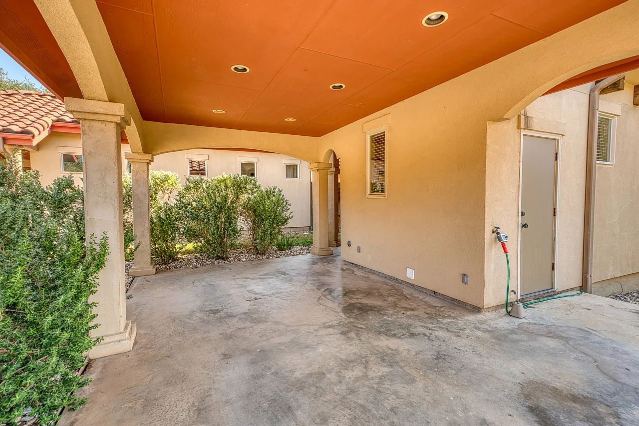 3 bed, 2823 sqft, $3,800 — Photo 3