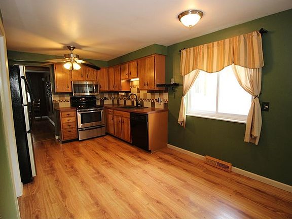 2nd image of 6456 Brookhill Dr