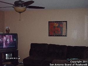 4th image of 1223 Sampson Dr