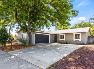 505 McKenzie Dr, Dixon, CA 95620