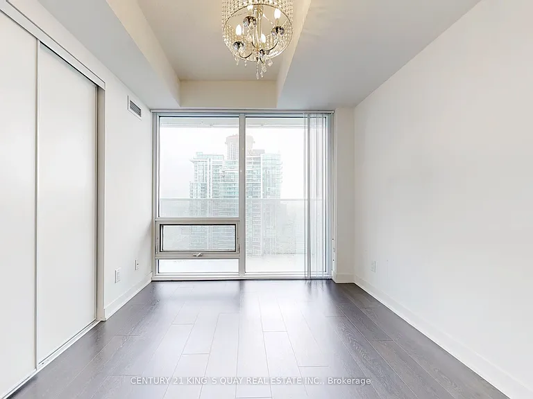88 Harbour St #4204 — Photo 17