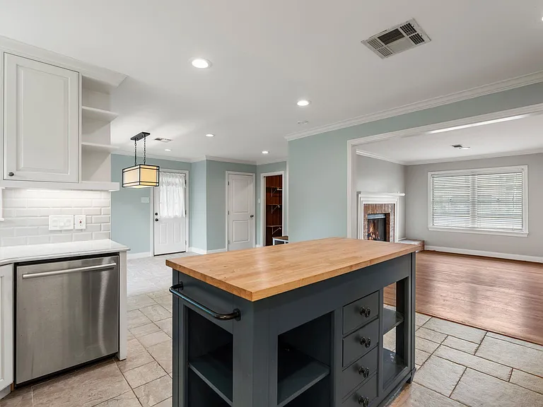 9333 Walterville Rd — Photo 18