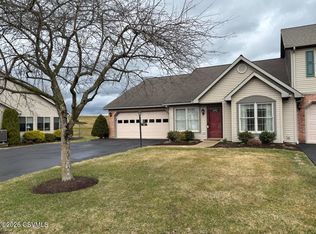 44 Rolling Ridge Dr, Milton, PA 17847