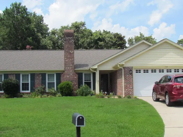 105 Coachman Court, Jacksonville, NC 28546