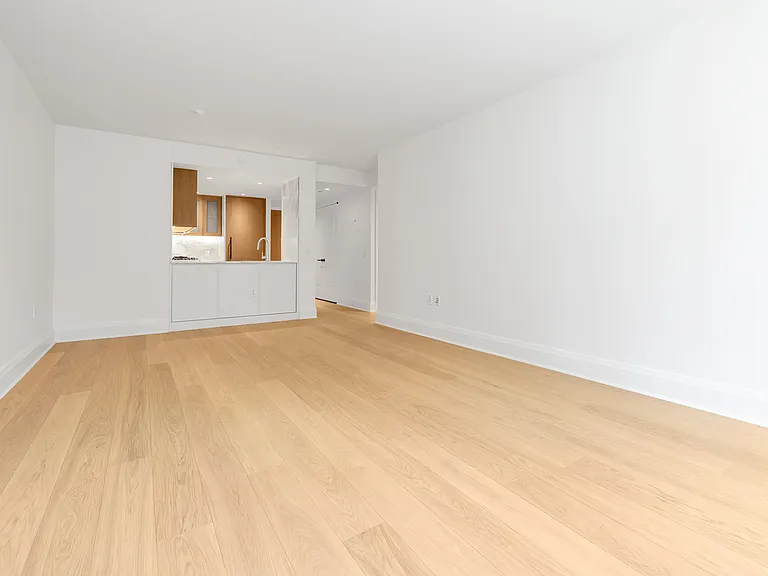 210 Warren St #5Q — Photo 8