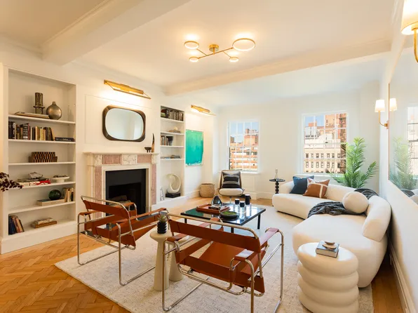 40 Fifth Avenue image 1 of 23