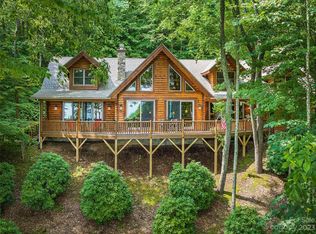 121 Adohi Trl, Maggie Valley, NC 28751