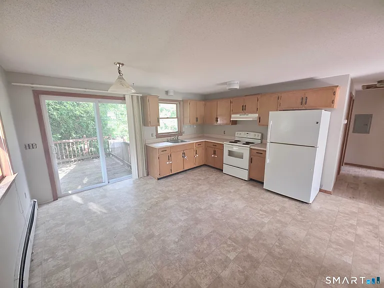 14 Fairway Dr #1 — Photo 2
