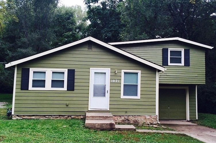 1st image of 1021 Suntree Pl
