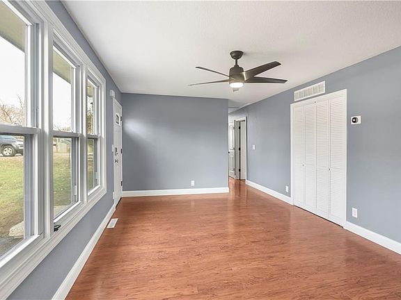 4th image of 2501 Linden Dr