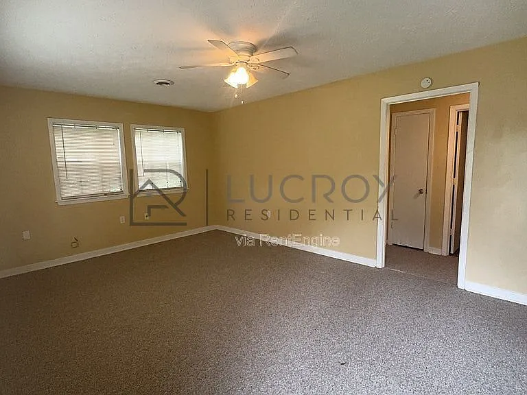 346 Mason Blvd — Photo 3