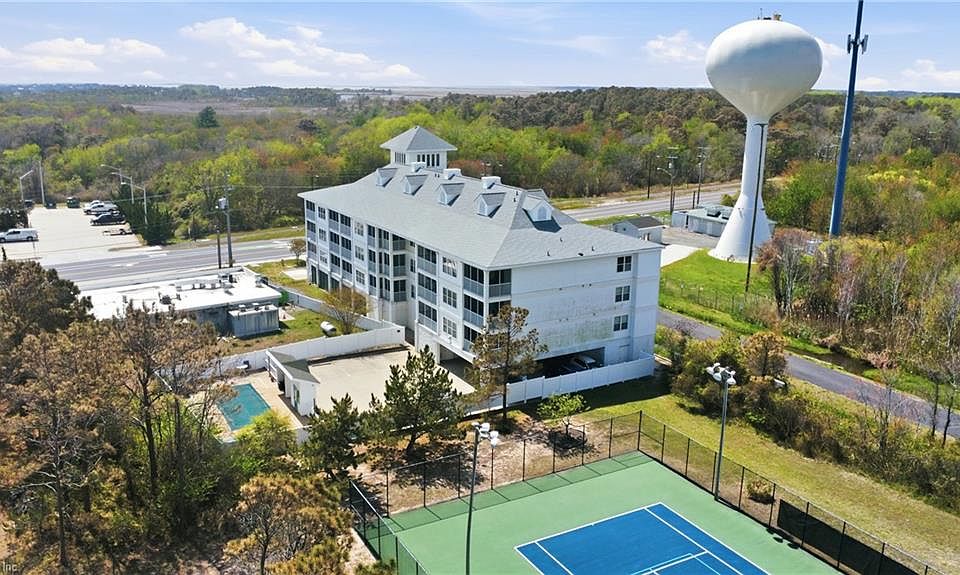 1st image of 320 Sandbridge Rd APT 305