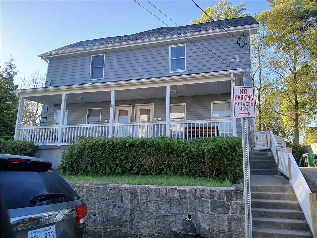 1 bed, 1.0 bath, 1240 sqft, $800 — Photo 2
