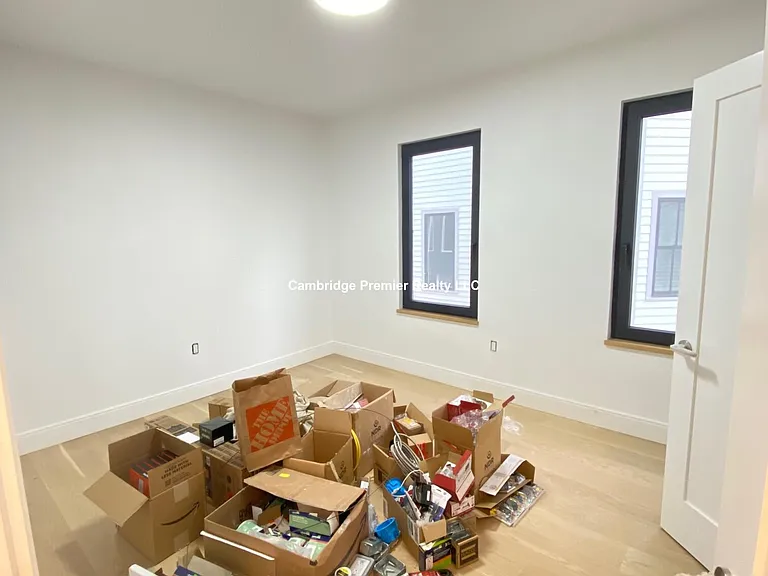 12 Copley St — Photo 21