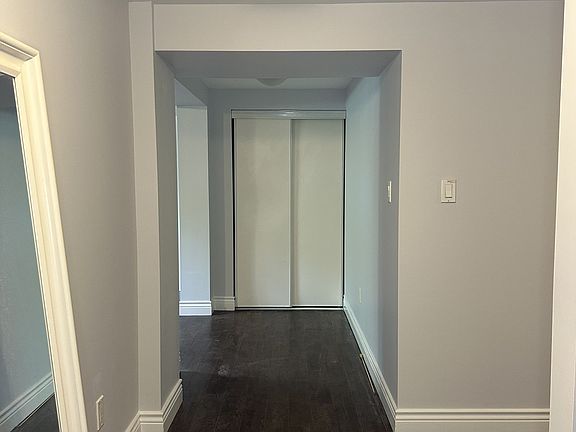 4th image of 43 Par Ave