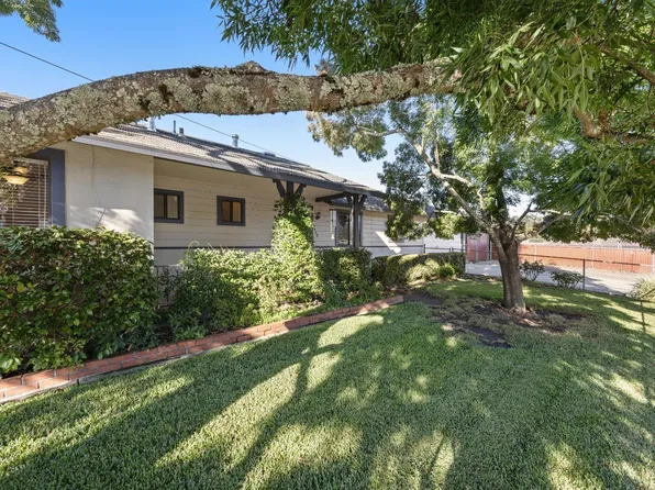 17940 Escalon Drive, Sonoma, CA 95476