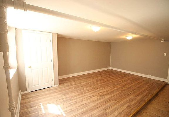 3rd image of 3320 Shore Pkwy #Basement