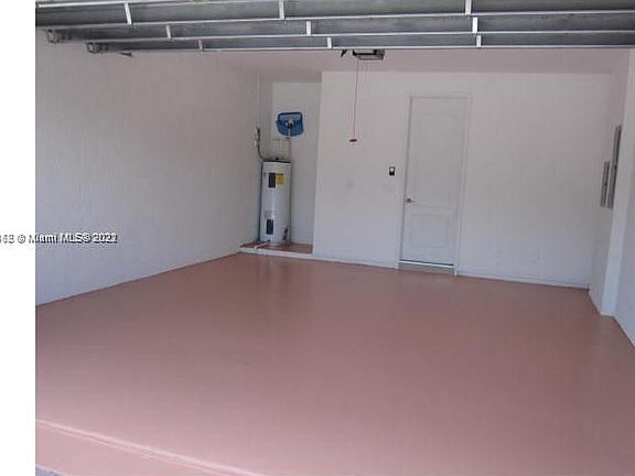 3rd image of 606 SW 10th St #0