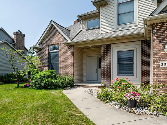 2nd image of 2365 Perry Dr