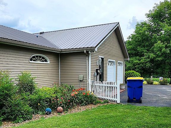 3rd image of 5270 Old Bowling Green Rd