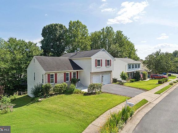 3rd image of 8523 Hooes Rd
