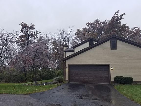 2nd image of 1281 Paddington Ct