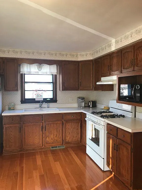 5940 Sheridan Dr — Photo 3