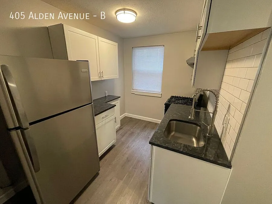 Building Photo - 405 Alden Ave #B