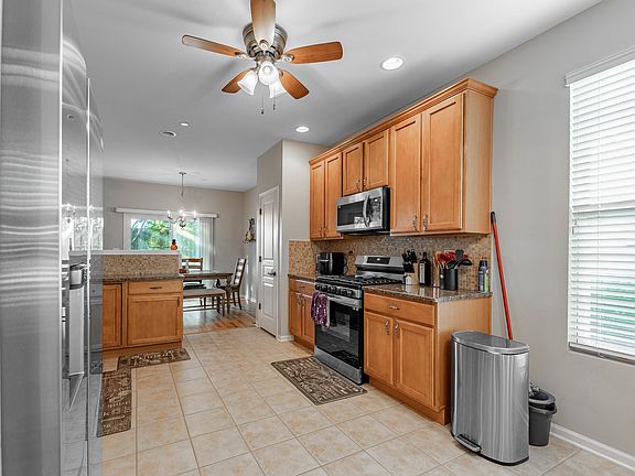 2nd image of 1507 Yellowstone Dr #1507