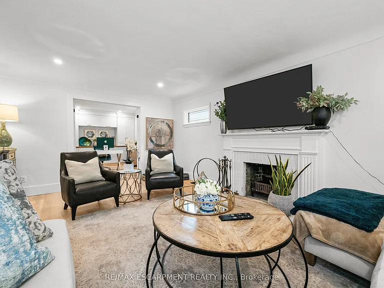 1390 Halifax Pl — Photo 6