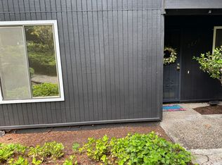 2671 Woodstone Pl, Eugene, OR 97405