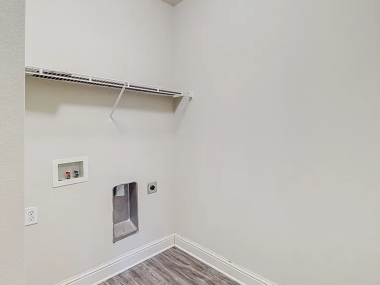 6865 Sweetclover Dr — Photo 10