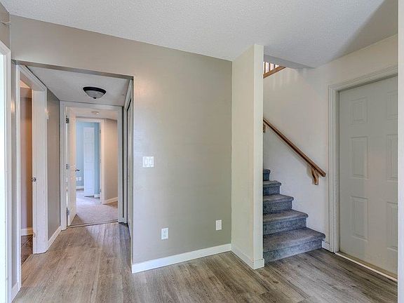 4th image of 8627 Henderson St