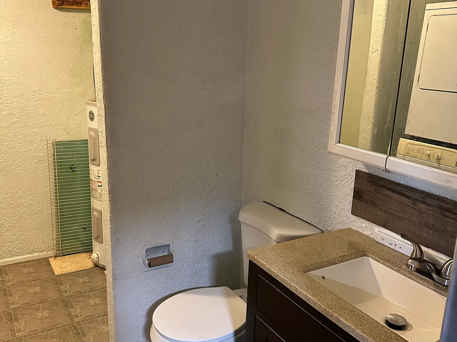 Studio, 600 sqft, $950 — Photo 2