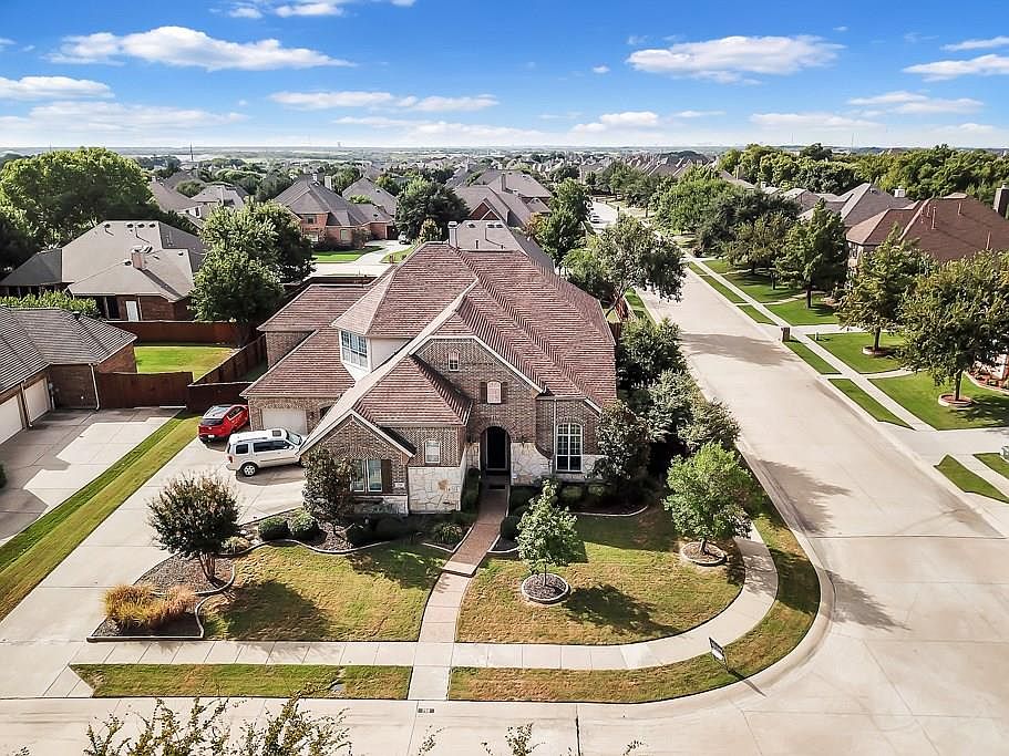 1st image of 750 Willowmist Dr