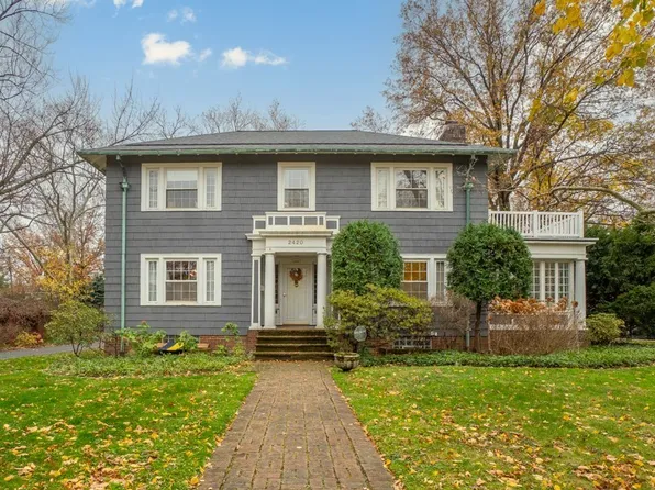 2420 Edgehill Rd, Cleveland Heights, OH 44106